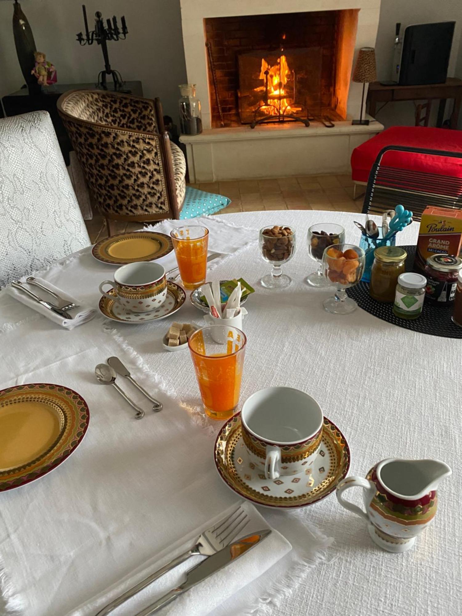 Bed and Breakfast Le 5 Bis Mornac-sur-Seudre Exterior foto